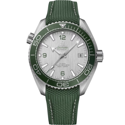 Planet Ocean 600M 43.5mm With Silver Dial in Stainless Steel on Green Rubber Strap
