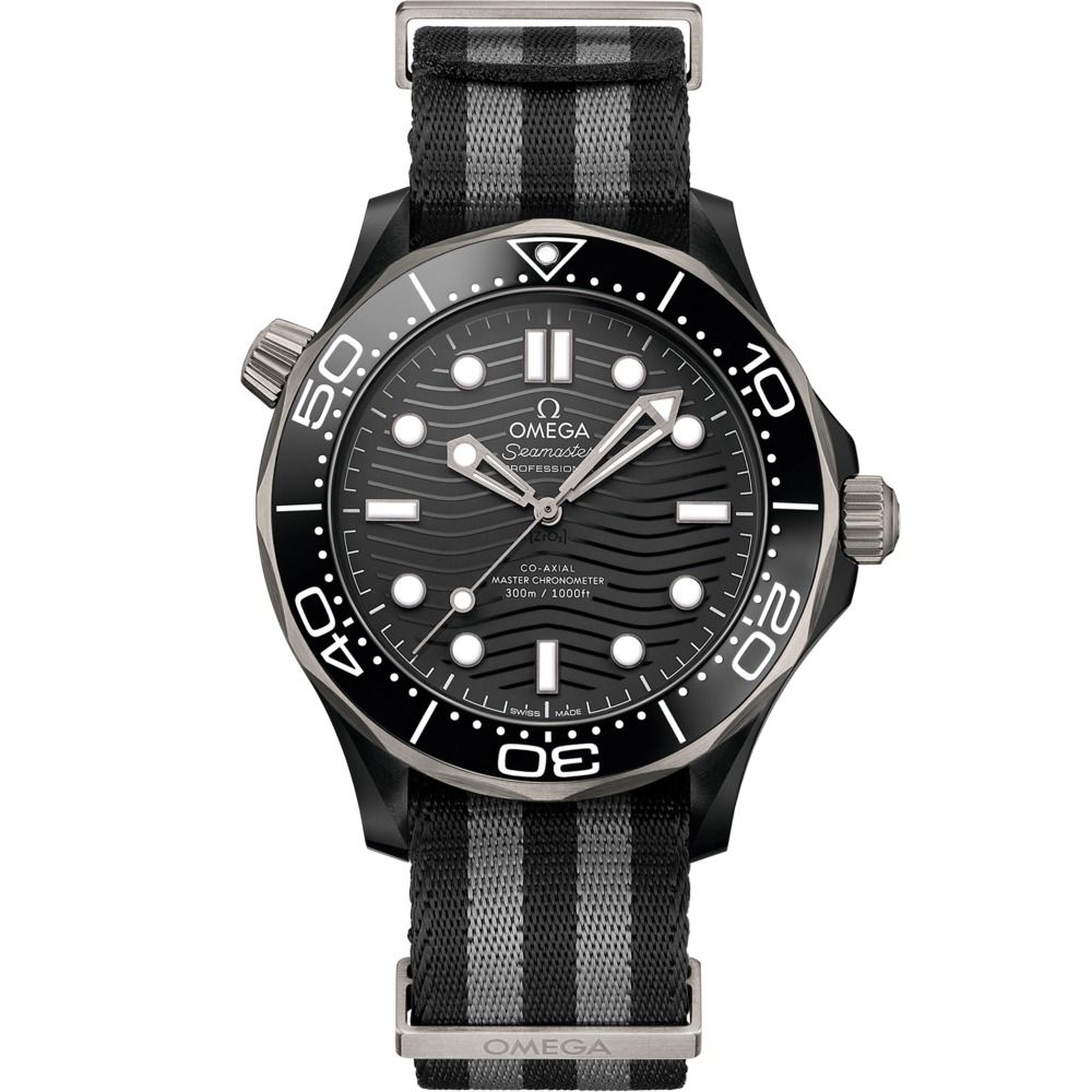 Seamaster Diver 300M 43.5mm with Black Dial in Ceramic on NATO Strap
