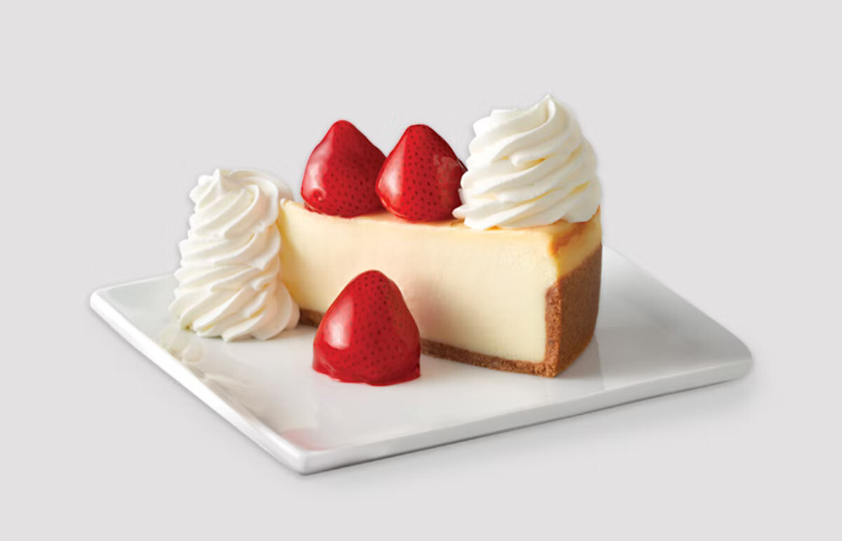 Fresh Strawberry Cheesecake 155gm x 10 Slices