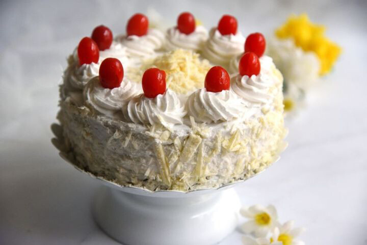 White Forest Cake 155gm x 10 Slices