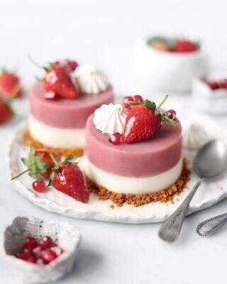 Strawberry Mini Cake