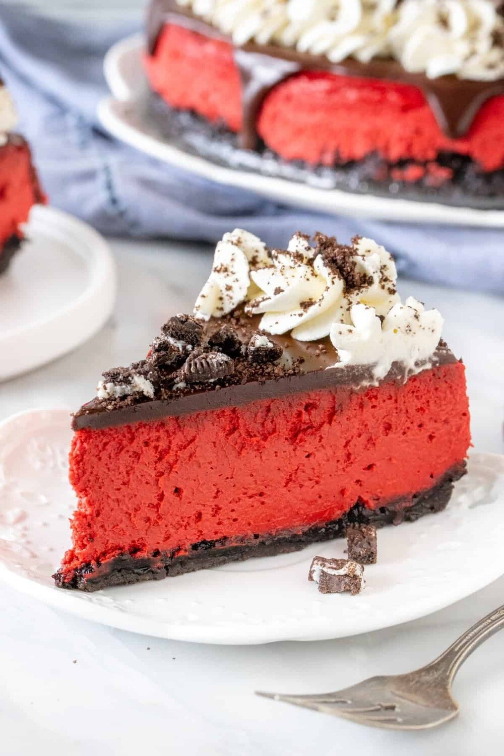 Red Velvet Oreo Cheesecake 155gm x 10 Slices