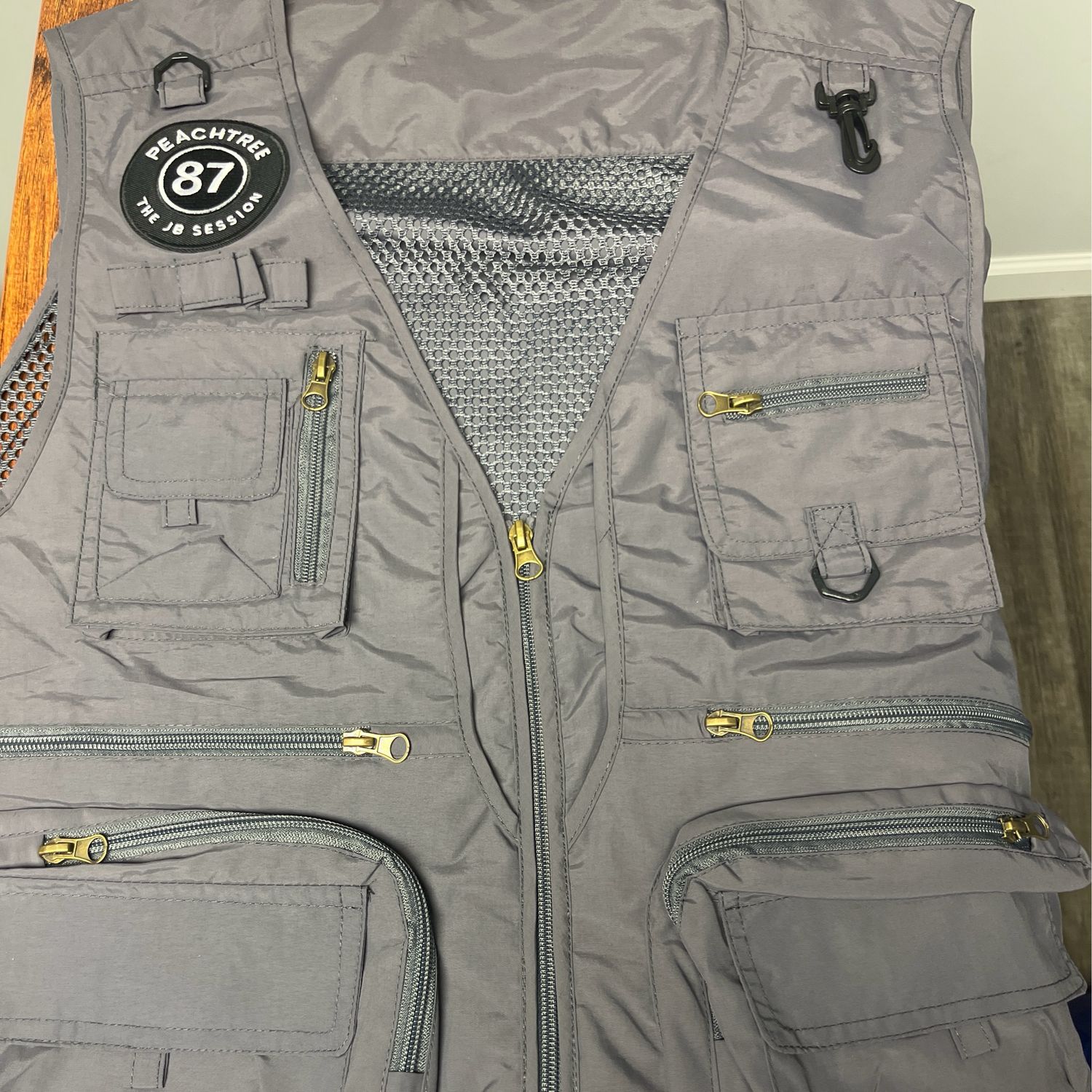 PeachTree87 Gray Vest Sm