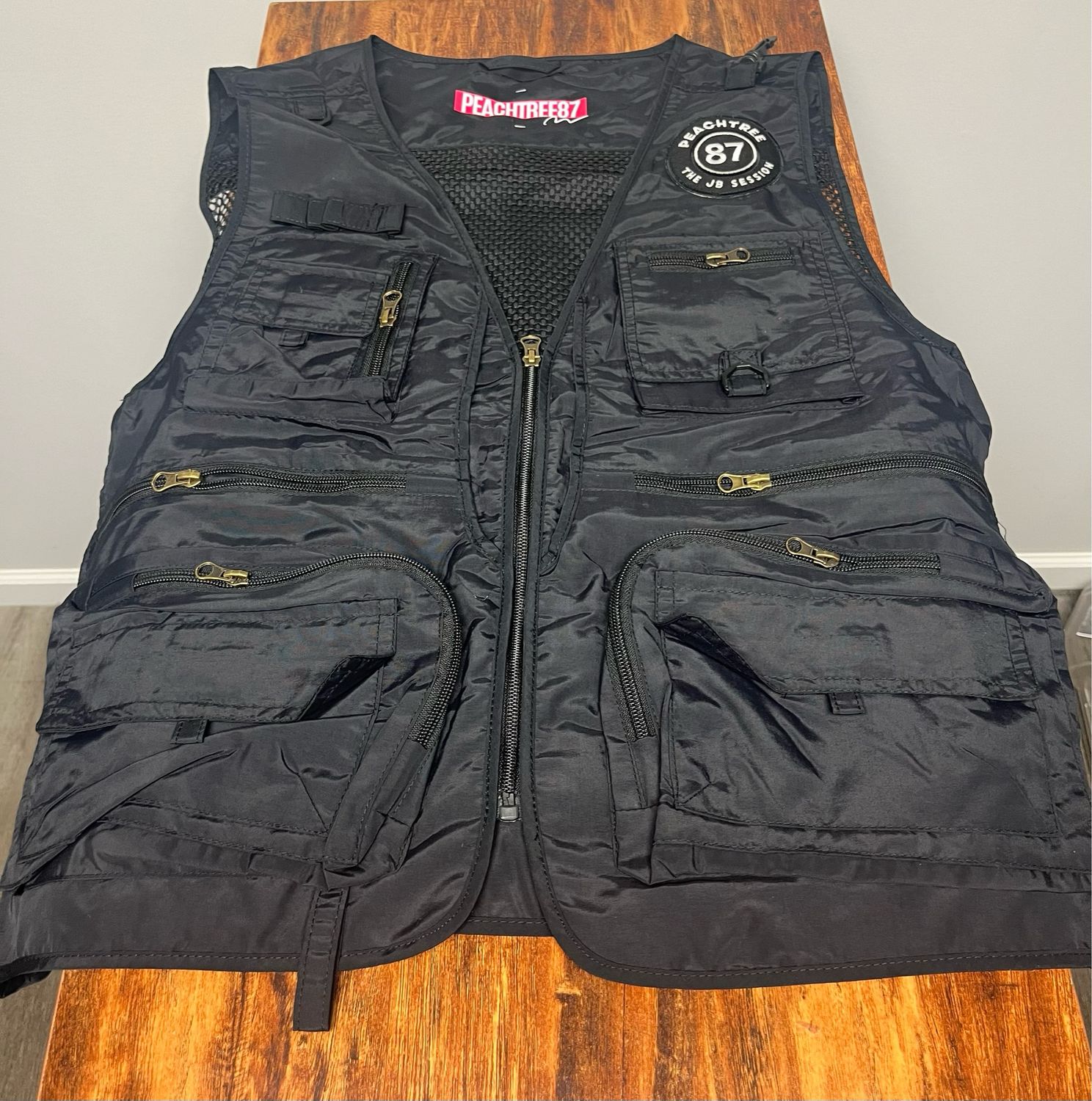 PeachTree87 Classic Black Vest Medium