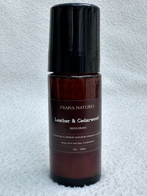 30ml Leather & Cedarwood Roll-on Deodorant 30ml Leather & Cedarwood Roll-on Deodorant