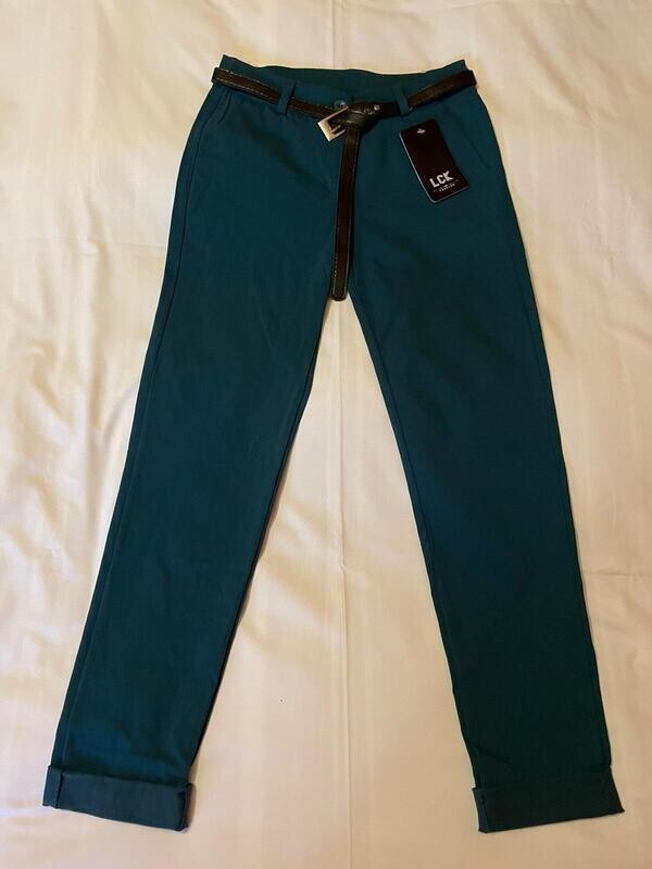 Pantalón verde oscuro talla L