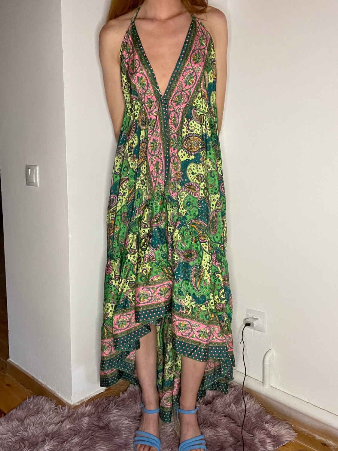 Vestido más largo por detrás