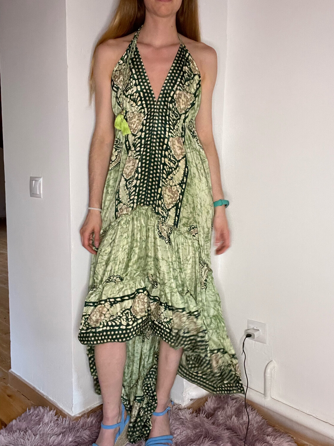 Vestido más largo por detrás