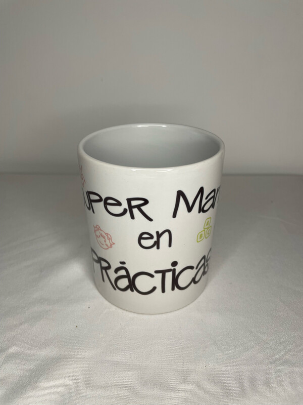 Taza mamá en prácticas