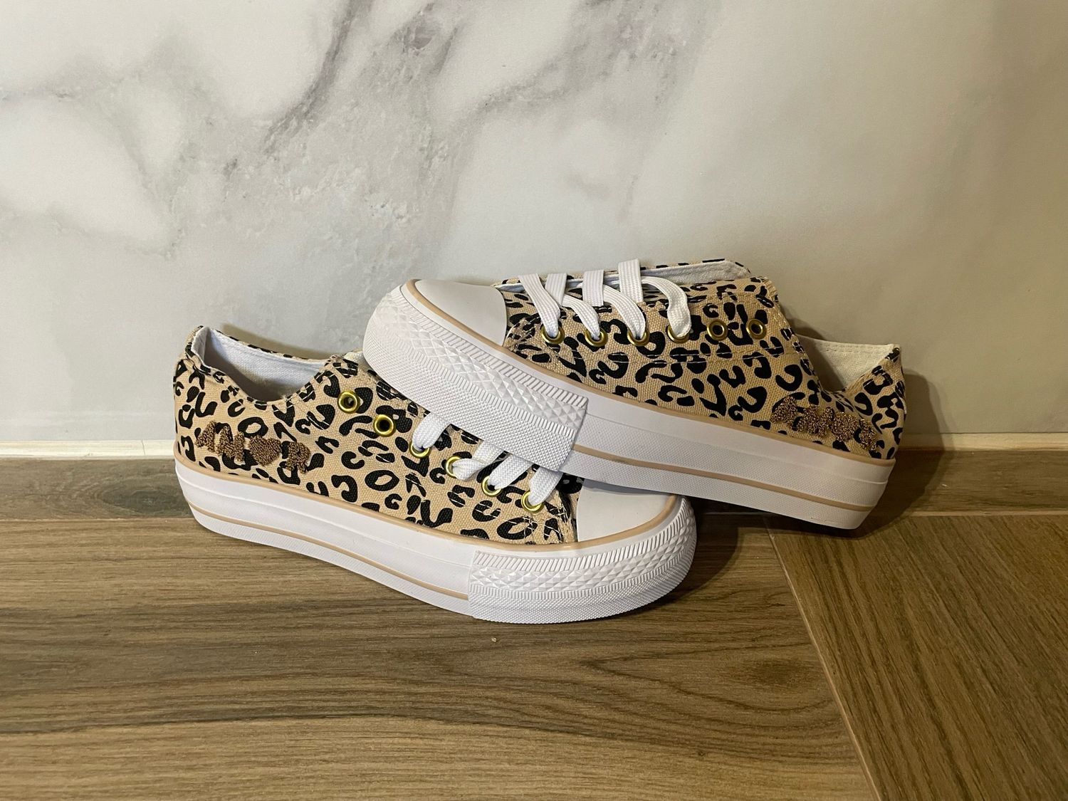 Zapatilla de lona animal Print talla 41