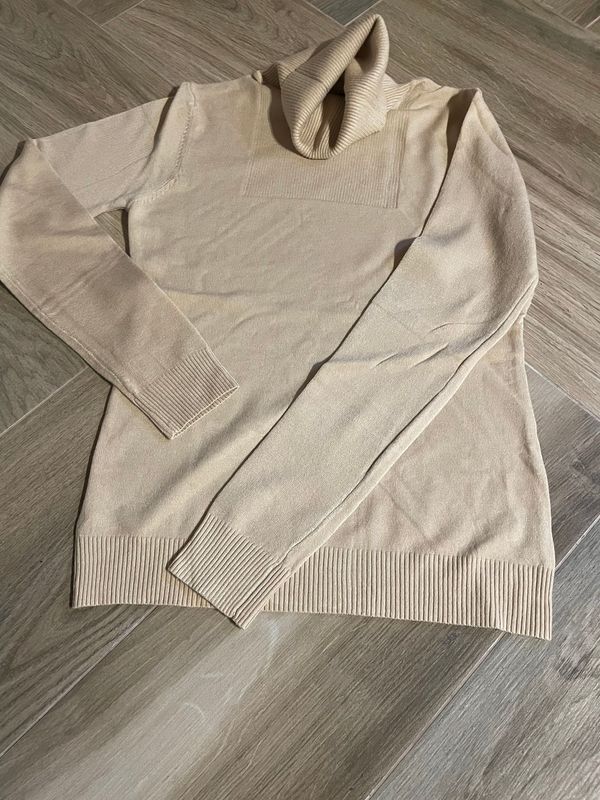 Jersey cuello alto talla L
