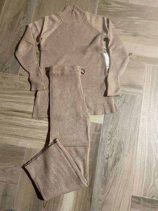Conjunto L/XL marrón Conjunto L/XL marrón