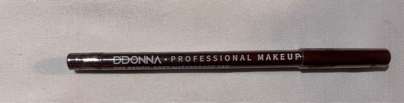 Lápiz de ojos marrón oscuro