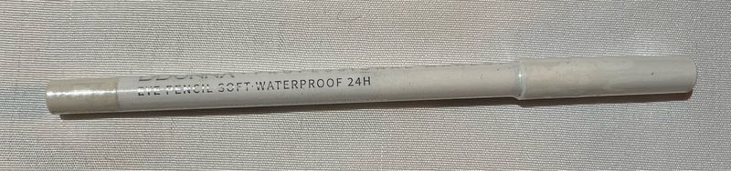 Lápiz de ojos blanco