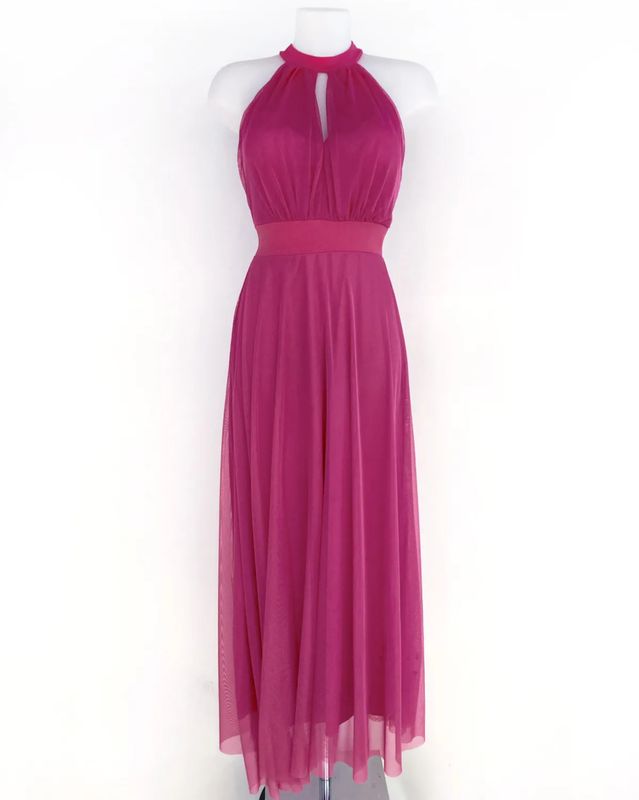 Vestido color amarena