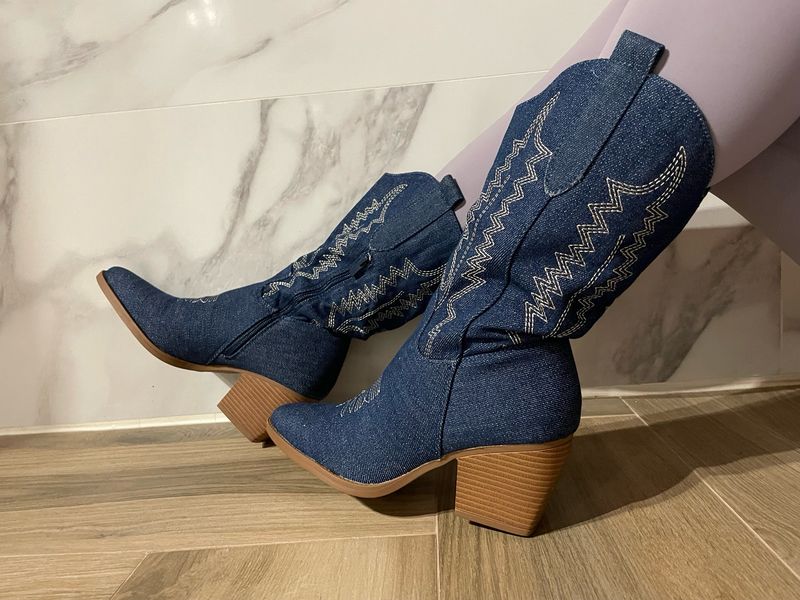 Botín vaquero talla 38 Botín vaquero talla 38