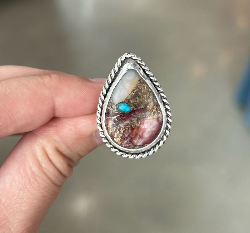 Spiny Oyster Ring sz. 6.5