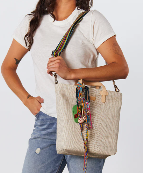 Consuela Essential 