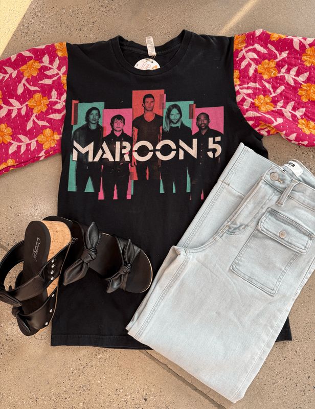 Maroon 5 Tee-Medium