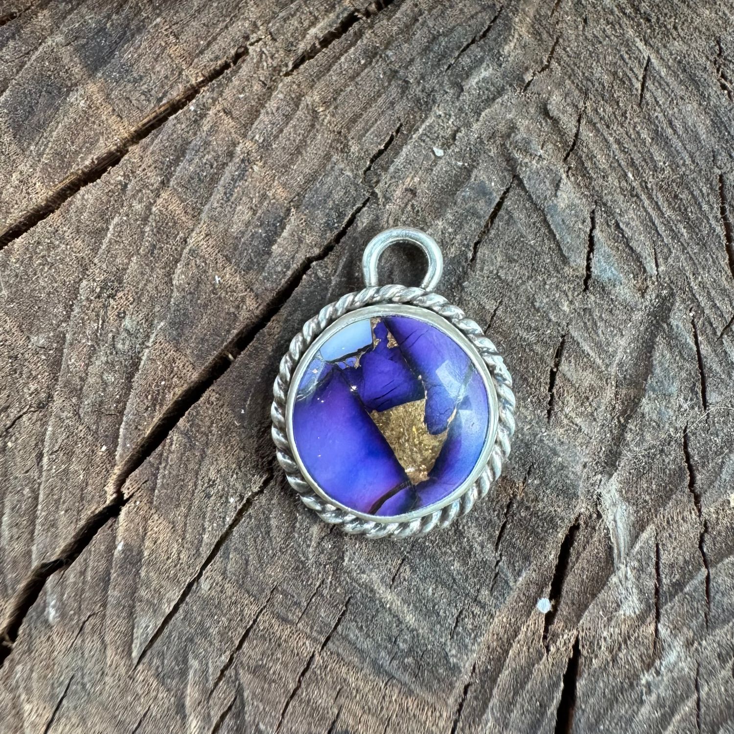Violet Daliah Charm