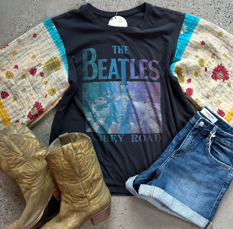 The Beatles Abbey Road Tee-Medium