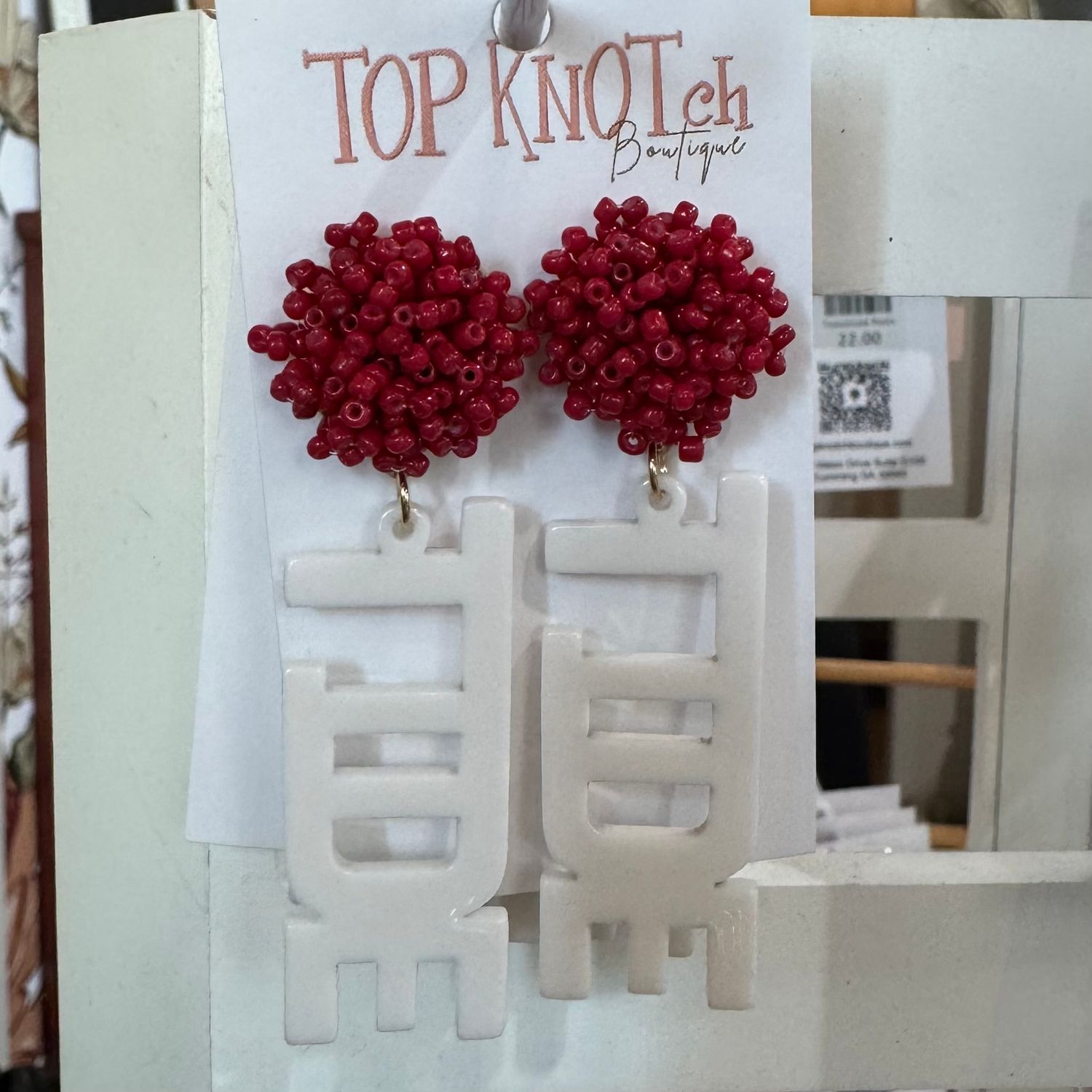 Tide Beaded Post