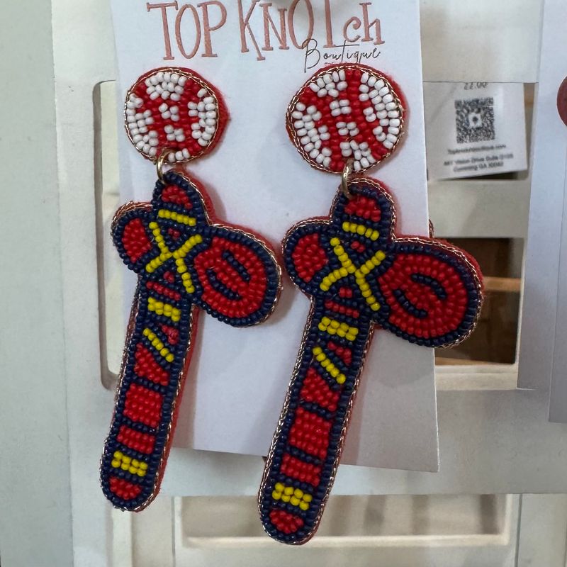 Braves Beaded Posts