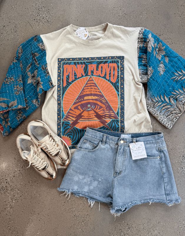 Pink Floyd Tee-Large