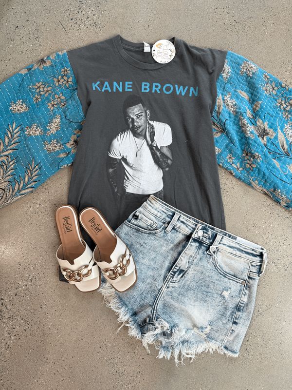 Kane Brown Tee-Medium