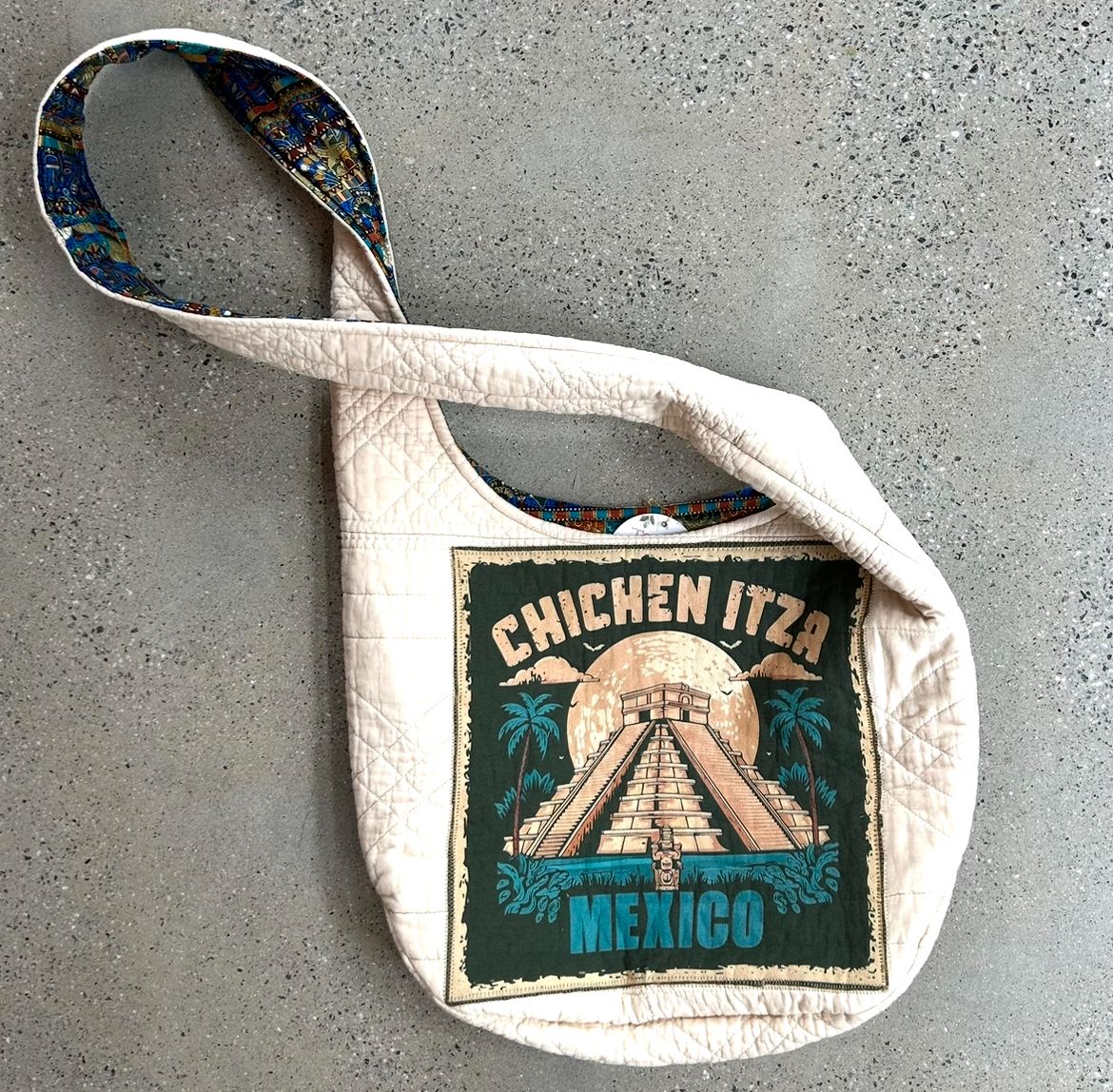 Chicen Itza Marken Tote