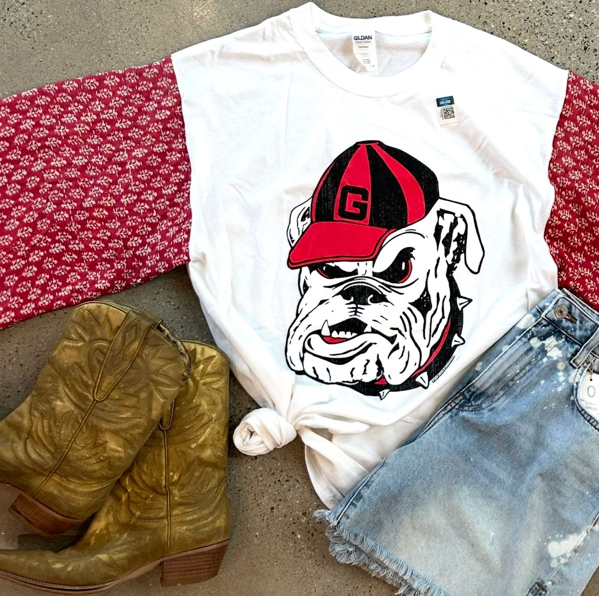 Bulldog Head Tee - L