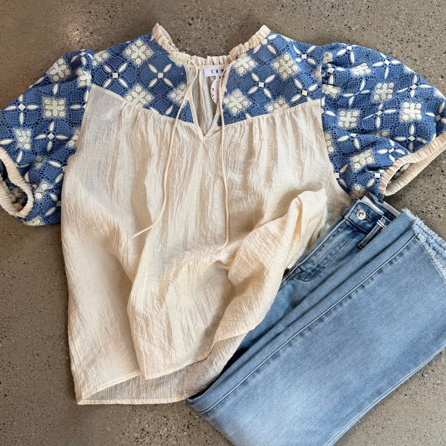 Embroidered Puff Sleeve