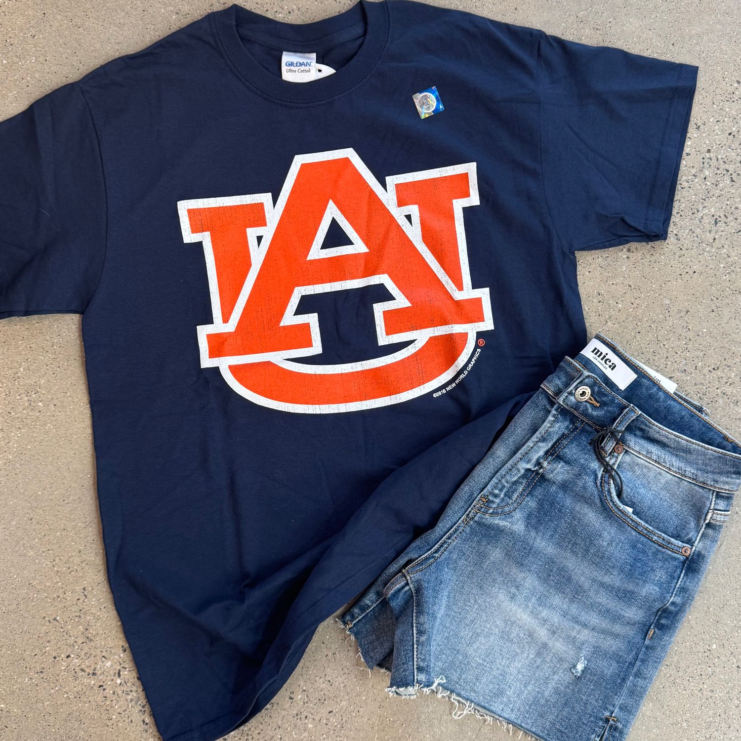 Auburn Tee