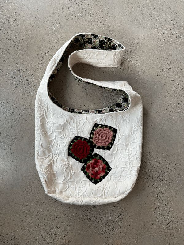 Roses Market Tote