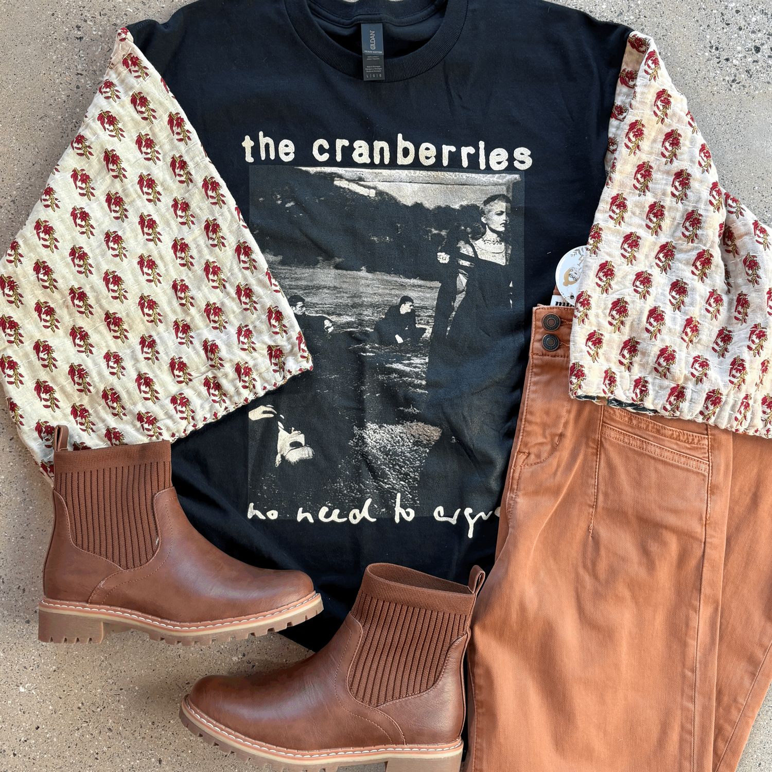 Cranberries Tee - L