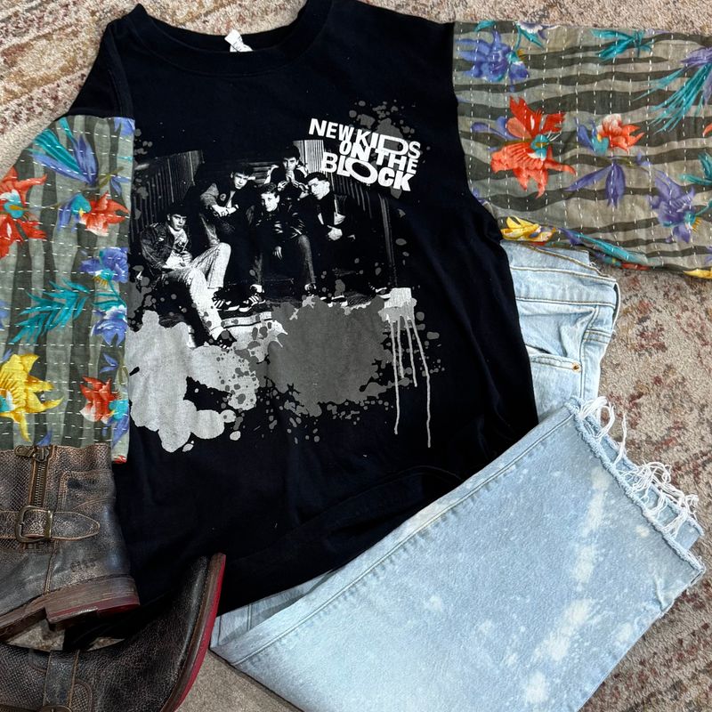 New Kids Tee - M
