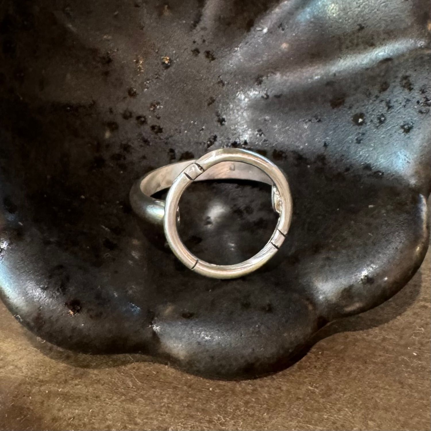 Circle Ring Sz 7.5