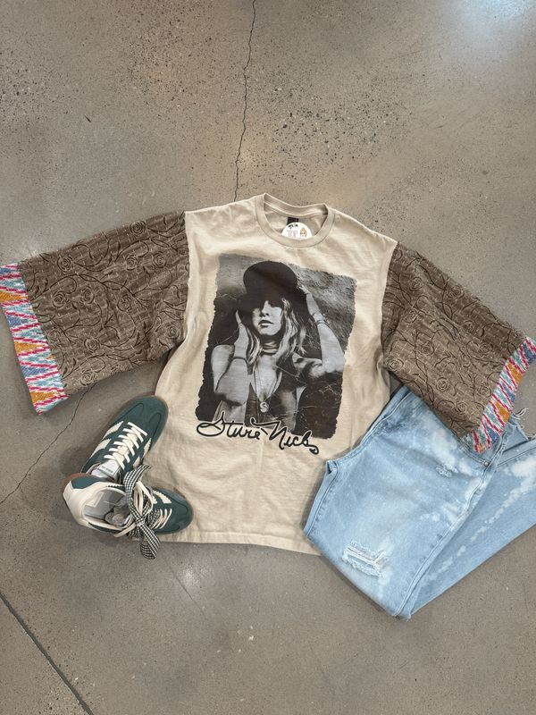 Stevie Nicks Top Hat Tee (Taupe Slv)-Medium