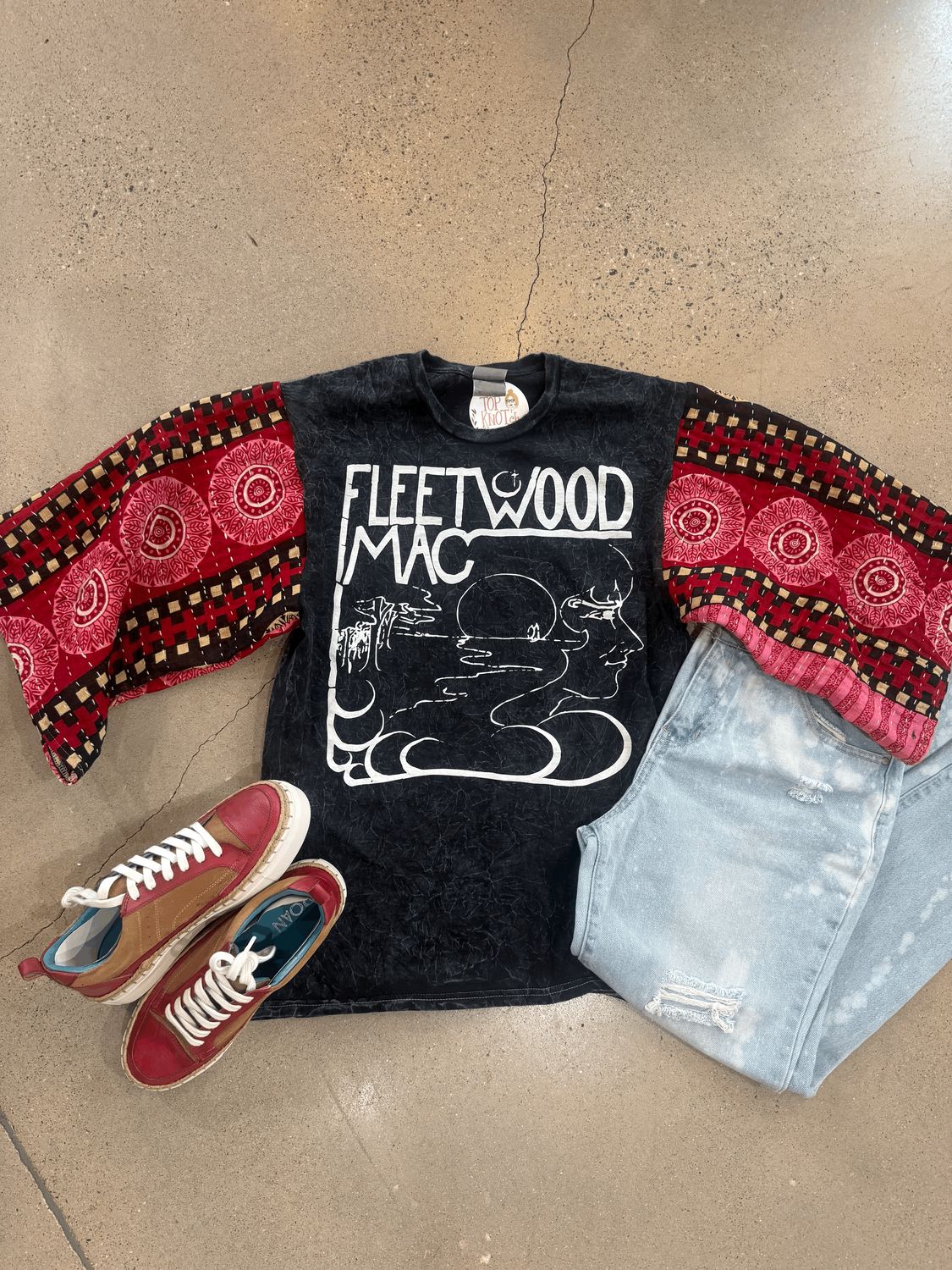 Fleetwood Mac Tee (Red/Blk Slv)-Medium