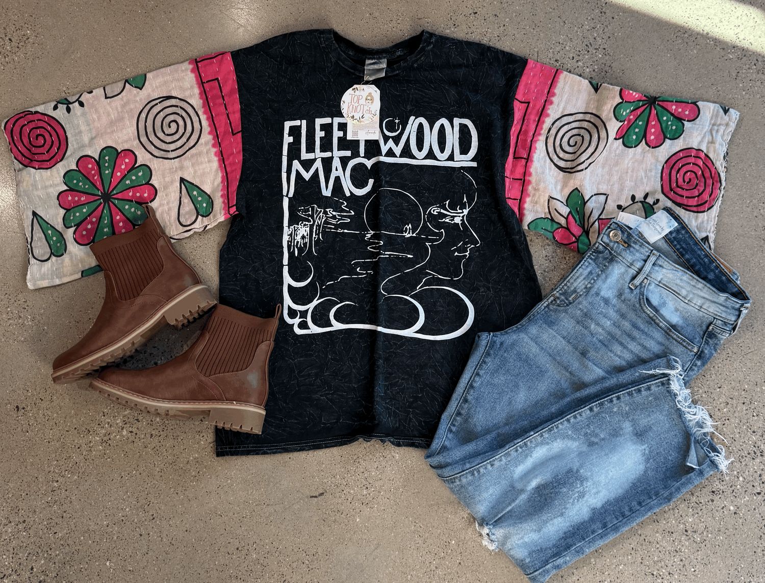 Fleetwood Mac (Pink/Green Slv) Tee-L