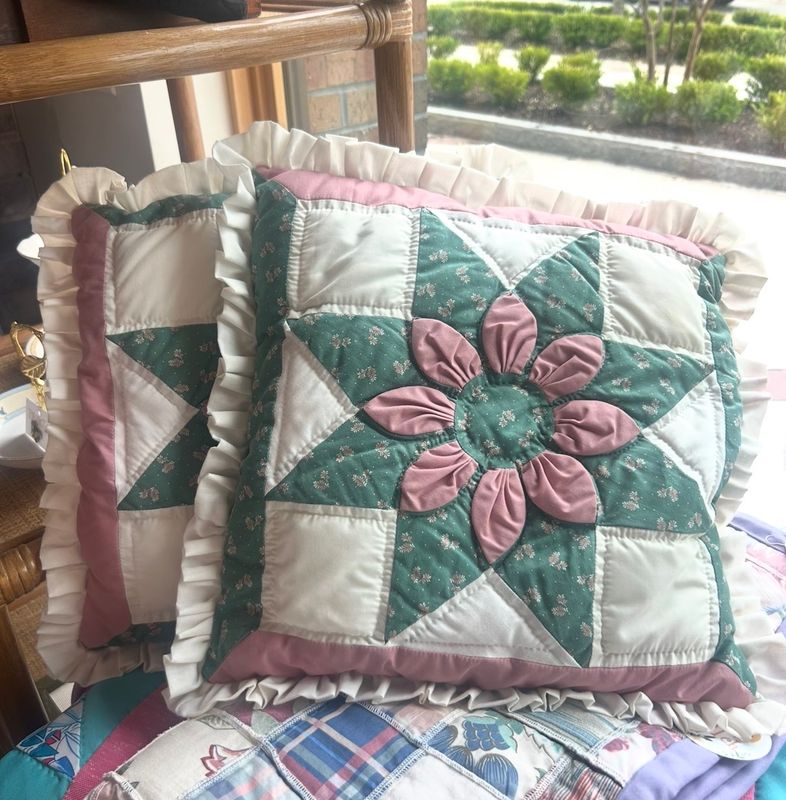 Vintage Pillow Set