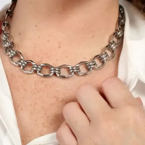Cyrus Choker