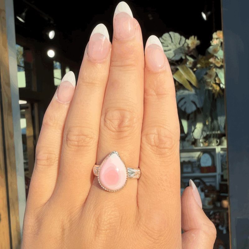Conch Shell Tear Drop Ring Sz.8