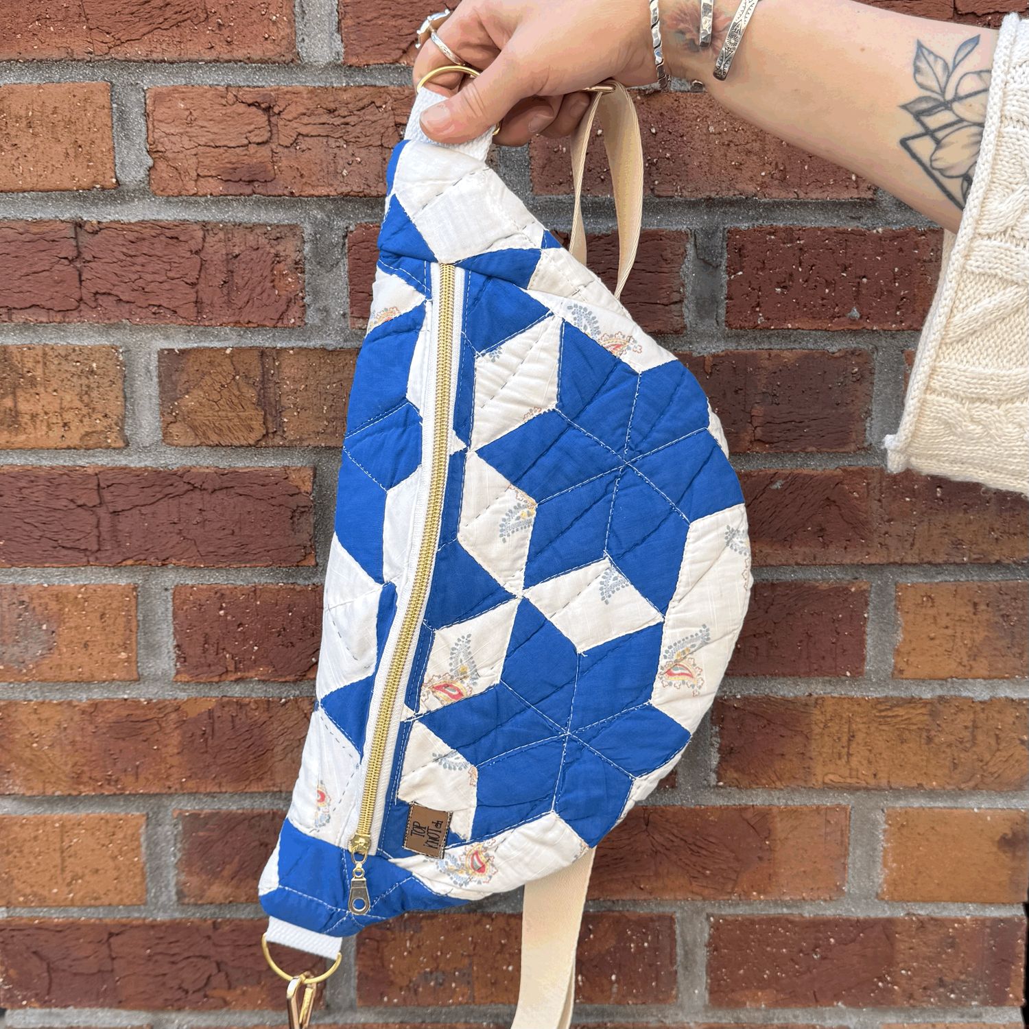 Vintage Bum Bag - Blue Star