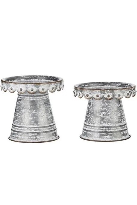 Scalloped Candleholder