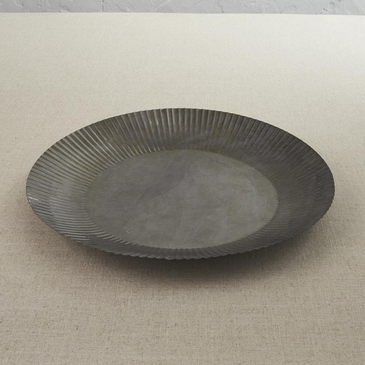 Corrugated Metal Platter