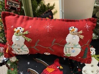 Pillow Snowmen on Red