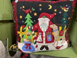 Pillow Santa and Friends, Felt Applique