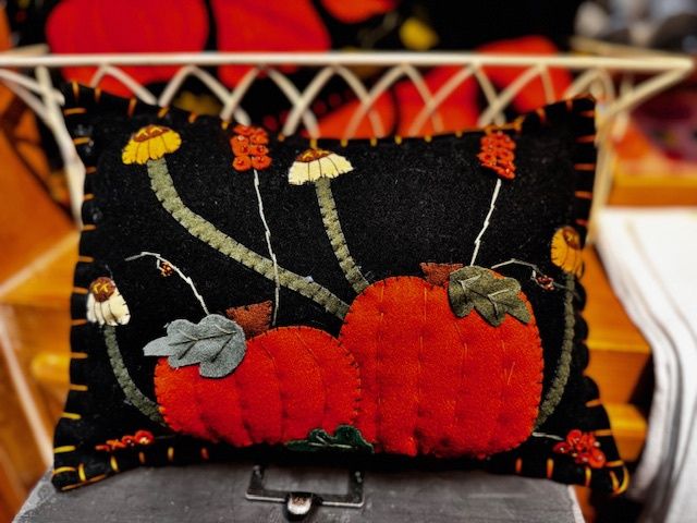 Handmade Felt Applique = Fall Pumpkins Pillow