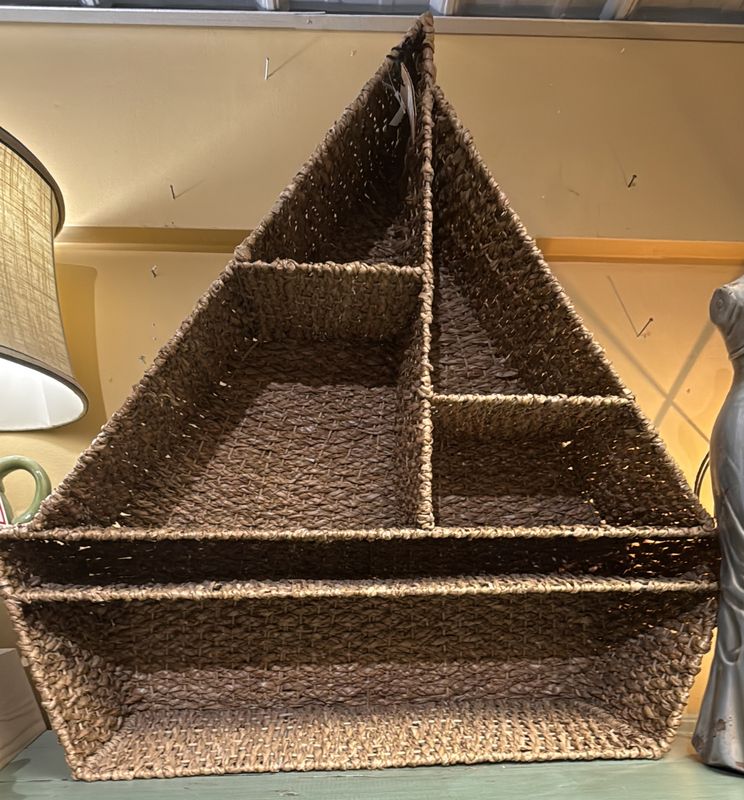 Children&#39;s Wall Shelf - Woven